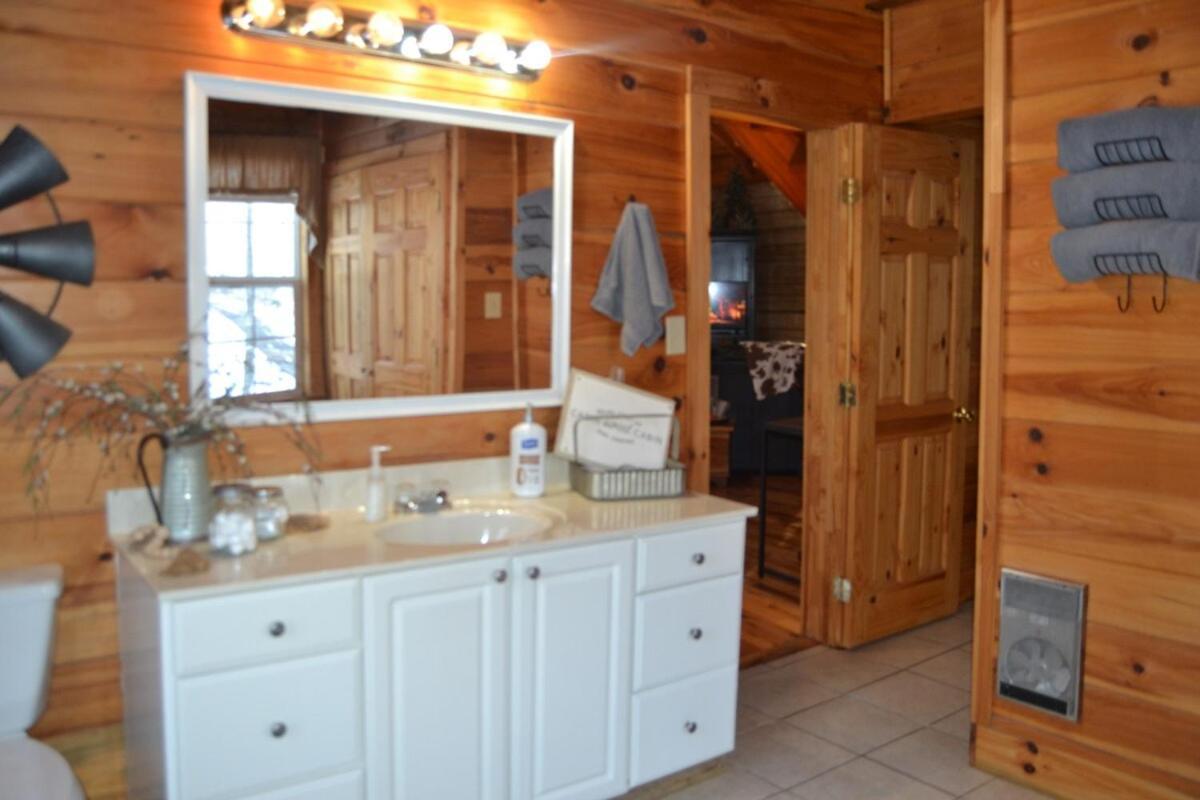 The Willow, Secluded And Cozy Country Cabin Ravenna Exterior photo